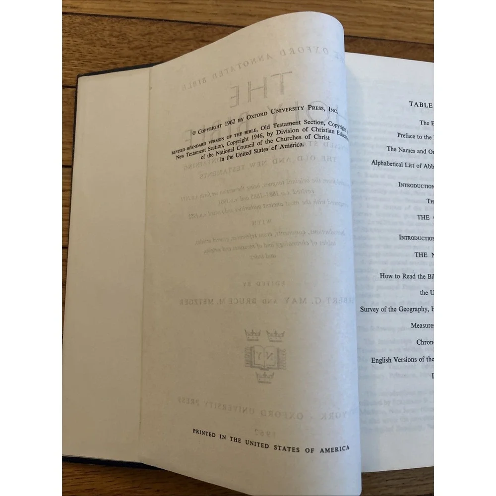 The New‎ Oxford Annotated Bible (1973, Hardcover)